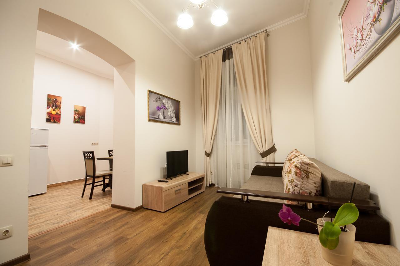 Wonderful Flat On City Center Uzhhorod Exterior foto